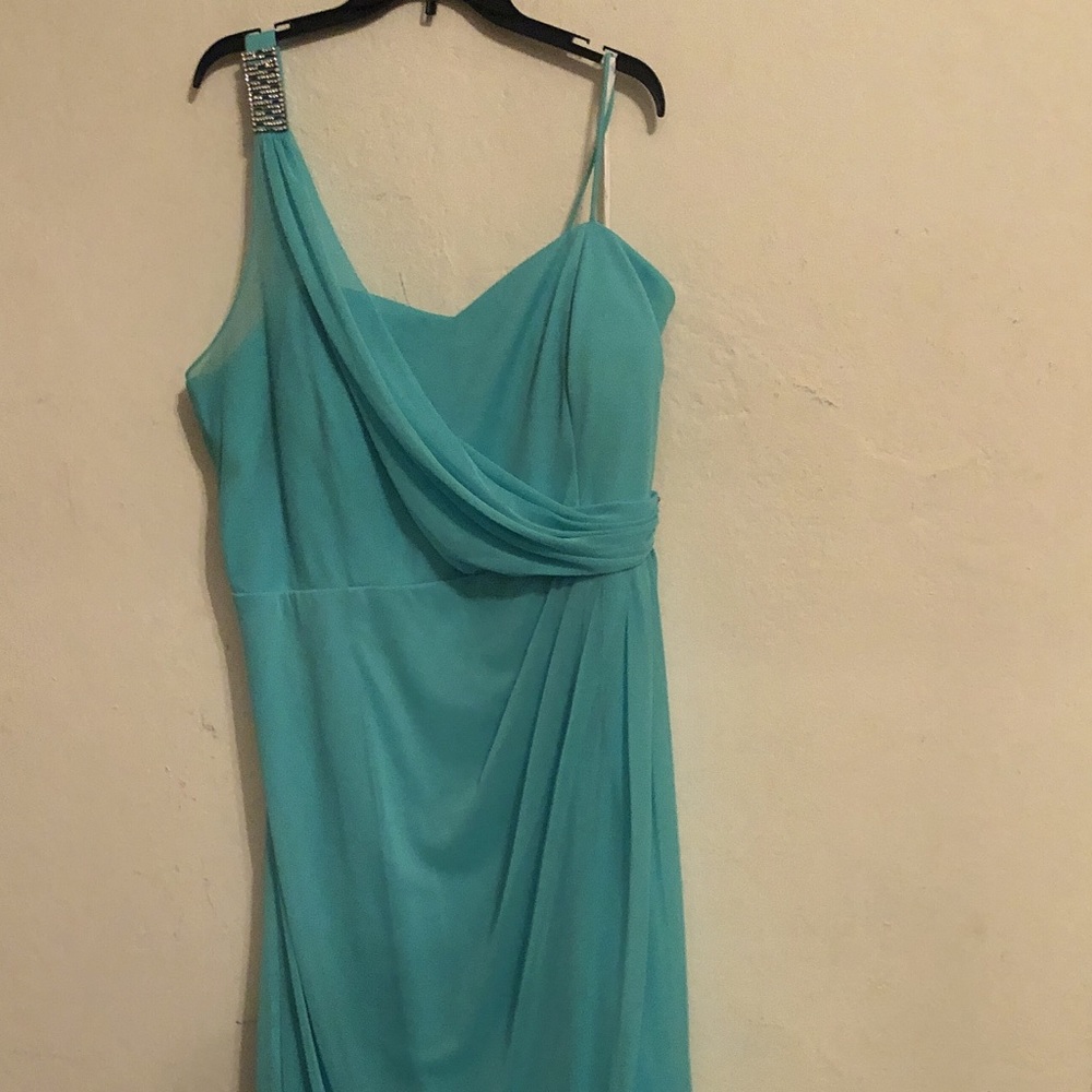Aqua long dress for Curvy Woman 22x